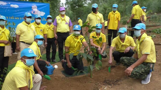 เพชรบูรณ์ -อำเภอวังโป่งจัดกิจกรรม “รวมใจไทย ปลูกต้นไม้เพื่อแผ่นดิน