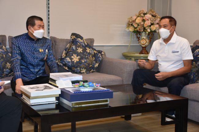 นิพนธ์ จับมือ สมาคมฟุตบอลฯ ชง จัดคิงส์คัพ ที่สงขลา ชูความพร้อมมาตรฐานสนามฯและรองรับนักท่องเที่ยว หวัง ยกระดับทักษะเยาวชนใต้ กระตุ้นการท่องเที่ยว