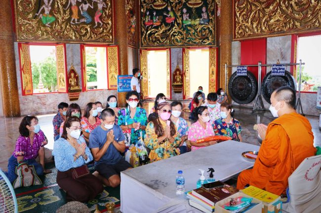 ปทุมธานี ญาติธรรมอำเภอลำลูกกาจัดกิจกรรมทำบุญไหว้พระเสริมสิริมงคลให้กับชีวิต