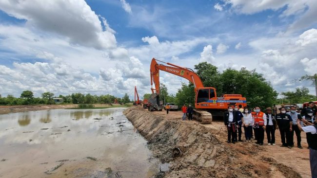 นิพนธ์ฯ ย้ำ ทีมมหาดไทย มอบนายอำเภอทั่วประเทศ ประสานทุกภาคส่วน ทำบุญใหญ่ ช่วยประชาชนลดการเสียชีวิตจากอุบัติเหตุทางถนน พร้อม ลงพื้นที่ตรวจติดตามการแก้ไขปัญหาอุทกภัย-ภัยแล้ง จ.อุดรธานี