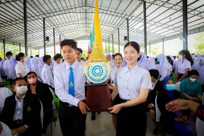 เลขาฯ ศอ.บต. เผย เยาวชนเป็นบุคคลสำคัญในการพัฒนา จชต. แนะ เรียนพร้อมทำงาน ตั้งแต่ปี 1 ปูทางอาชีพ พัฒนาบ้านเกิดในอนาคต