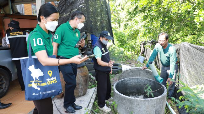 สมุทรสงคราม-เจ้าหน้าที่สำนักงานทรัพยากรธรรมชาติและสิ่งแวดล้อมจังหวัดสมุทรสงคราม และหน่วยงานที่เกี่ยวข้องลงพื้นที่ตรวจล้งมะพร้าว ตำบลวัดประดู่