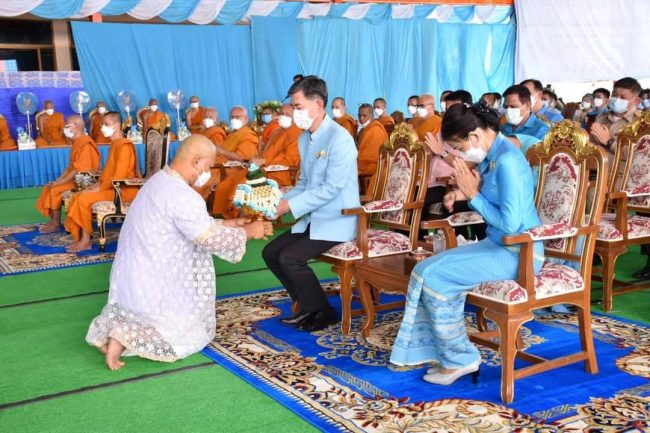 นครปฐม-จัดพิธีบรรพชาอุปสมบท 910 รูป เฉลิมพระเกียรติสมเด็จพระนางเจ้าสิริกิติ์ พระบรมราชินีนาถ พระบรมราชชนนีพันปีหลวง เนื่องในโอกาสมหามงคลเฉลิมพระชนมพรรษา 90 พรรษา 12 สิงหาคม 2565