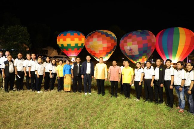 เพชรบูรณ์-รัฐมนตรีช่วยว่าการกระทรวงการคลัง เปิดงาน อินทผลัม แอนด์ บอลลูน เฟสติวัล ชวนนักท่องเที่ยวสัมผัสความงามธรรมชาติช่วงฤดูฝนของจังหวัดเพชบูรณ์