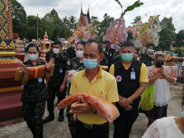 นราธิวาส-โรงเรียนวัดโบราณสถิตย์ สำนักงานเขตพื้นทีการศึกษาประถมศึกษานราธิวาส เขต. 2 จัดงานบุญทอดป่าสามัคคีเพื่อการศึกษาร่วมผู้นำชุมชน