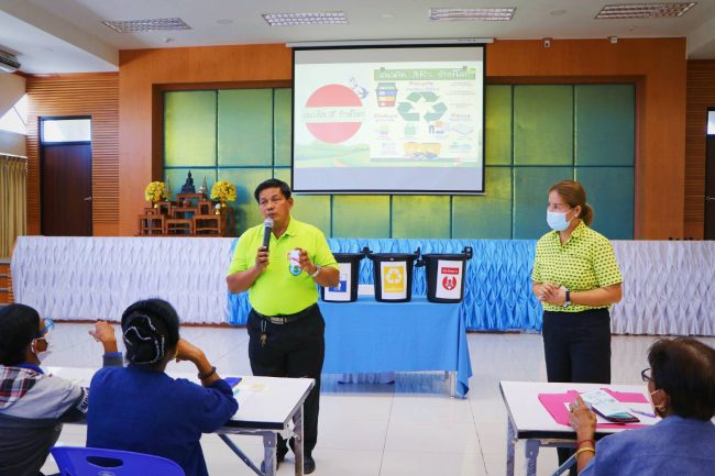 ปทุมธานี กองสาธารณสุขและสิ่งแวดล้อมเทศบาลตำบลระแหง จัดโครงการบริหารจัดการขยะมูลฝอย “จังหวัดสะอาด”