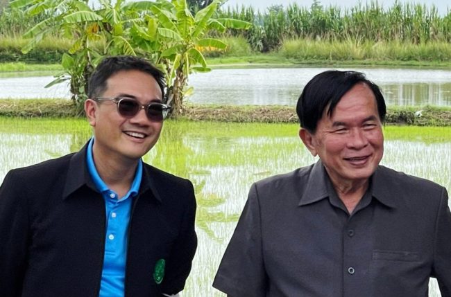 พิจิตร-ปธ.กมธ.กิจการสภาจับมือนราพัฒน์ ผช.รมต.เกษตรลงพื้นที่เมืองชาละวันติดตามนโยบายช่วยเกษตรกร