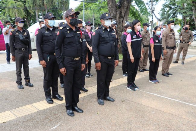 พิษณูโลก”จุติ”ส่งรองปลัด พม.ร่วมเทศบาล -ตร.ช่วยคนเร่ร่อนกลุ่มเปาะบาง ลงทะเบียนบัตรสวัสดิการแห่งรัฐ