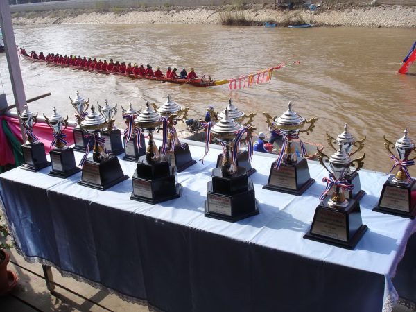 สุโขทัย-เตรียมจัดประเพณีแข่งขันเรือพายเทโวโรหณะชิงถ้วยพระราชทาน