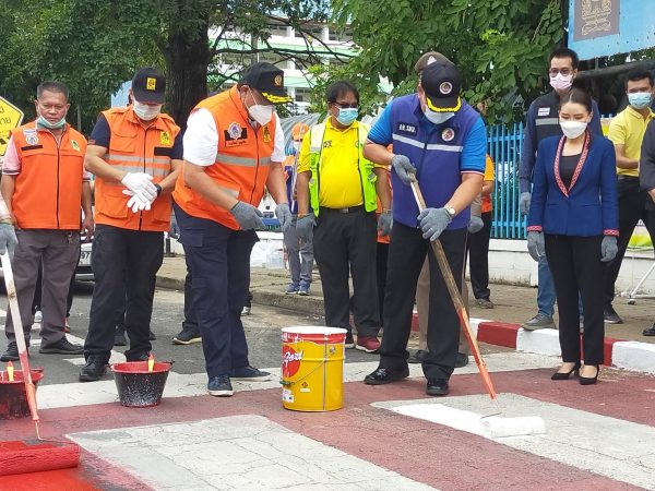 กาฬสินธุ์ รณรงค์เข้มแข็งสร้างจิตสำนึกใช้ทางม้าลาย