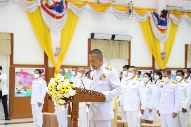 เพชรบูรณ์ -ประกอบพิธีวางพวงมาลา เนื่องในวันคล้ายวันสวรรคต พระบาทสมเด็จพระบรมชนกาธิเบศร มหาภูมิพลอดุลยเดชมหาราช บรมนาถบพิตร