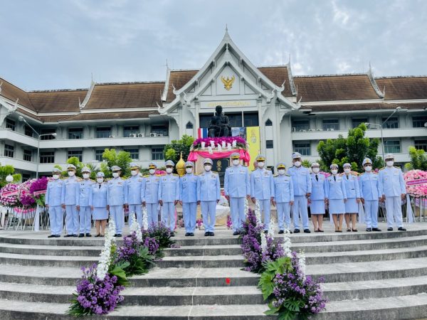 ลำปาง-มทบ.32​ ร่วมพิธีวางพวงมาลา น้อมรำลึกเนื่องในวันคล้ายวันสวรรคตพระบาทสมเด็จพระจุลจอมเกล้าเจ้าอยู่หัวฯ