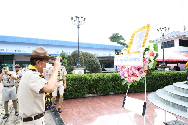 ปทุมธานี จัดพิธีวางพวงมาลาและถวายราชสดุดีพระบาทสมเด็จพระมงกุฏเกล้าเจ้าอยู่หัว พระผู้พระราชทานกำเนิดลูกเสือไทย