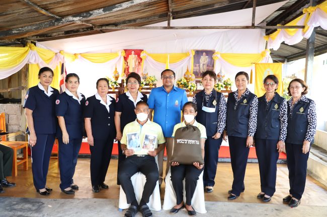 เพชรบูรณ์-มูลนิธิราชประชานุเคราะห์ ประจำจังหวัดเพชรบูรณ์ มอบสิ่งของพระราชทานแก่ราษฎรที่ประสบอัคคีภัยในพื้นที่ ตำบลสะเดียง อำเภอเมืองเพชรบูรณ์ จังหวัดเพชรบูรณ์