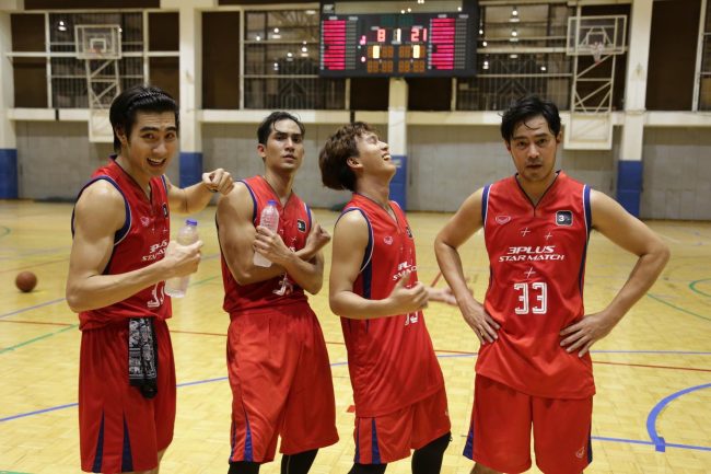 ศึกแข่งขัน Basketball “3PLUS STAR MATCH 2022”​ “กระทิง” กัปตันทีม “สีแดง” ส่ง “ท๊อป จรณ” พร้อมทีมซุ่มซ้อมพร้อมสู้!! “สีน้ำเงิน”