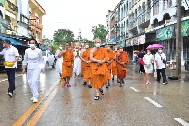 ปราจีนบุรี-จัดพิธีบรรพชาอุปสมบทในโครงการบรรพชาอุปสมบท 80 รูป เพื่อถวายเป็นพุทธบูชาและถวายเป็นพระราชกุศลฯ