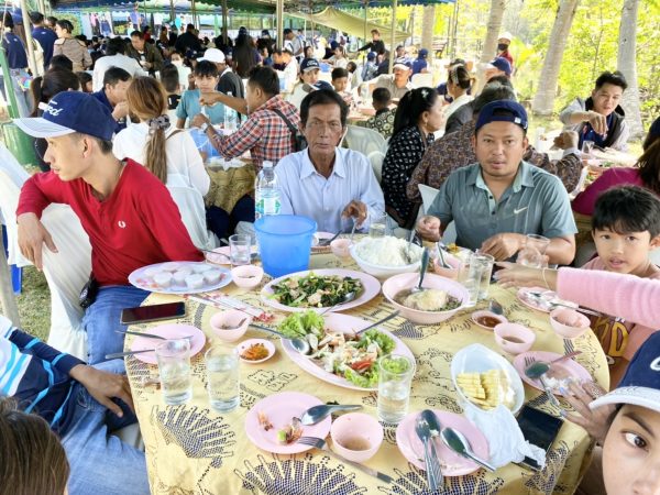 ตราด-เริ่มแล้ว! ขบวนคาราวานรถฟอร์ดท่องเที่ยวจากกัมพูชาสู่เส้นทางจังหวัดระยอง เริ่มแล้ว