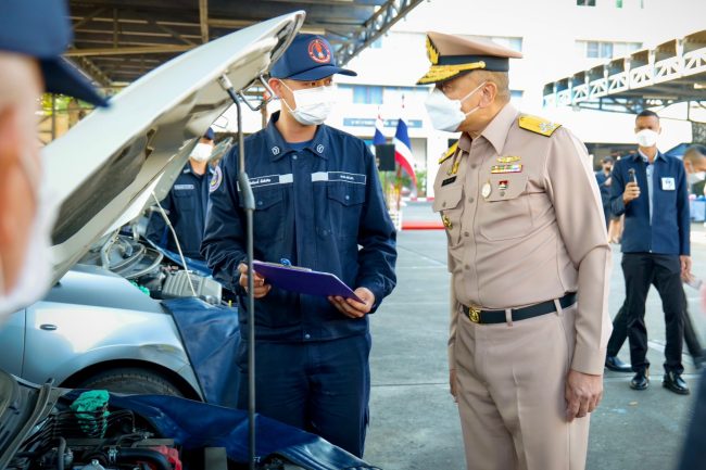 ของขวัญปีใหม่ กองทัพเรือ บริการตรวจสภาพรถยนต์ ฟรี 24 รายการ