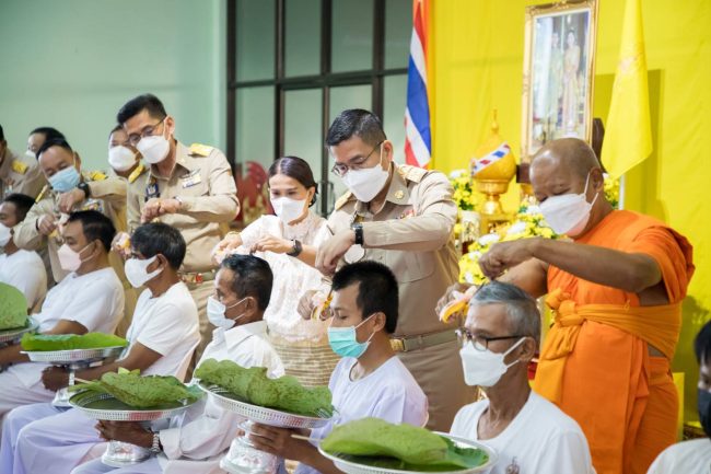 สุโขทัย-พ่อเมืองสุโขทัย ประธานบรรพชาอุปสมบทถวายพระพรชัยมงคลแด่ สมเด็จพระเจ้าลูกเธอ เจ้าฟ้าพัชรกิติยาภา นเรนทิราเทพยวดี กรมหลวงราชสาริณีสิริพัชร มหาวัชรราชธิดา