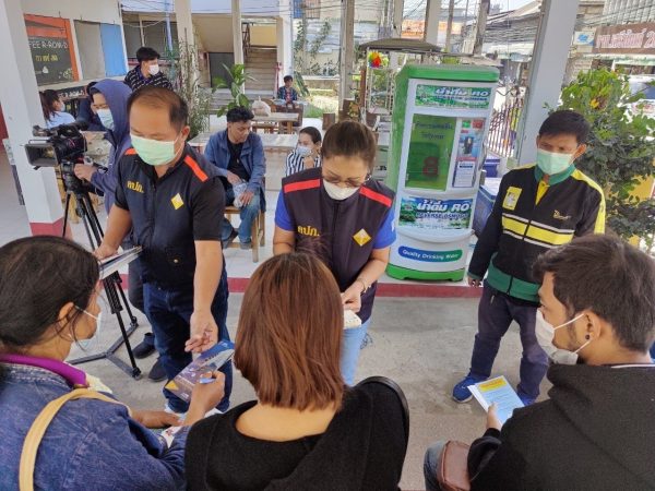 คปภ. ลงพื้นที่ช่วยเหลือด้านประกันภัยทันทีกรณีรถตู้โดยสารไม่ประจำทางเสียหลัก เฉี่ยวชนการ์ดเลนตกร่องกลางถนนเกิดประกายไฟลุกไหม้ที่โคราช