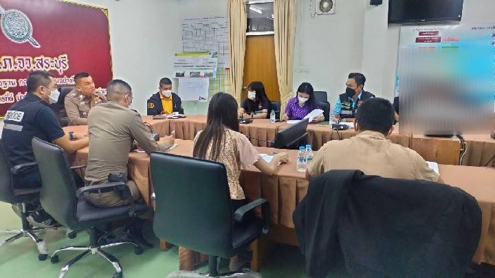 สระบุรี – สำนักงานแรงงานจังหวัดสระบุรี ร่วมกับทีมสหวิชาชีพจังหวัดสระบุรี เข้าคัดกรองผู้เสียหายจากการร้องเรียน เรื่องการบังคับใช้แรงงานหรือบริการ และการค้ามนุษย์ด้านแรงงาน