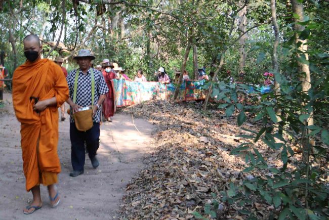 กาฬสินธุ์สืบสานประเพณีโบราณอัญเชิญพระอุปคุตบุญเดือนสี่