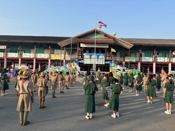 อยุธยา – นายอำเภอบางปะอิน ตรวจเยี่ยม “อส.จราจร ช่วยน้องปลอดภัย” เพื่อป้องกันอุบัติเหตุให้กับนักเรียนและผู้ปกครอง