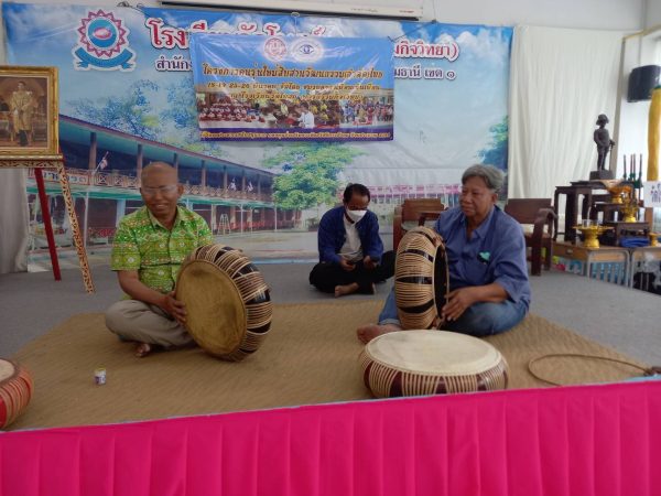 ปทุมธานี “อดีต สจ.ตุ้ย คนดังเมืองปทุมธานี ” เปิดโครงการคนรุ่นใหม่สืบสานวัฒนธรรม(ลำตัด)ไทย