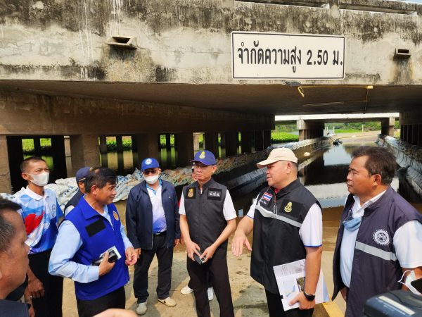 พิจิตร-งานนี้เป็นเรื่อง ป.ป.ช.จาก 2 จังหวัดผนึกกำลังลงพื้นที่ตรวจแขวงทางหลวงพิจิตรสร้างจุดกลับรถแต่ใช้การได้แค่บางฤดูกาล