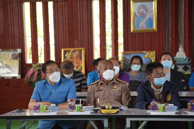 จันทบุรี-คณะกรรมการโครงการสมาชิกวุฒิสภาพบประชาชน ภาคตะวันออกลงพื้นที่จังหวัดจันทบุรีติดตามความคืบหน้าผลสัมฤทธิ์โครงการ ตำบล มั่นคง มั่งคั่ง ยั่งยืน ในพื้นที่จังหวัดจันทบุรี