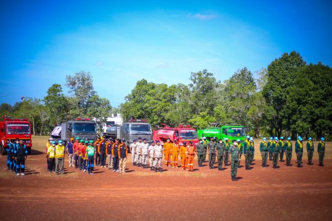 กองพันทหารราบที่ 1 กรมทหารราบที่ 15 จับมือหน่วยงานภาคีเครือข่าย เปิดโครงการ “ราษฎร์ รัฐ ร่วมใจ ช่วยภัยแล้ง” ประจำปี 2566 เตรียมพร้อมช่วยภัยแล้ง ในพื้นที่จังหวัดกระบี่