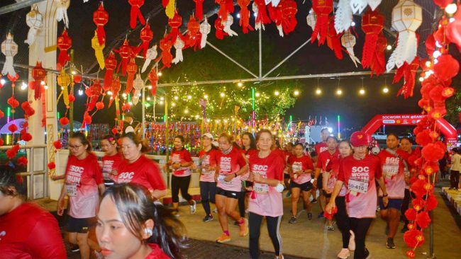 ปทุมธานีนครรังสิตร่วมกับ ม.ธรรมศาสตร์ จัดมหกรรมงานวิ่ง SOC WORK RUN @RANGSIT