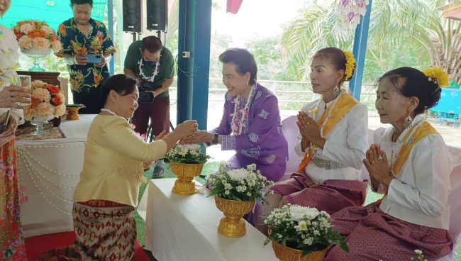 ปราจีนบุรี-วัฒนธรรมจังหวัดปราจีนบุรีจัดงานสืบสานวัฒนธรรมประเพณีสงกรานต์วิถีไทย ร่วมสานใจ สู่สากล