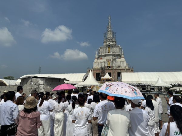 กระบี่-วัดคลองท่อม -พิธีเปิดงาน เจริญพระพุทธมนต์ งานเททองหล่อพระพุทธสิหิงค์ (ใหญ่ที่สุดในโลก) ขนาดหน้าตัก 3 เมตร เป็นพระประธานพระมหาธาตุเจดีย์วัดคลองท่อม จ.กระบี่ เริ่ม 20-28 เมย 2566 เป็นวันแรก