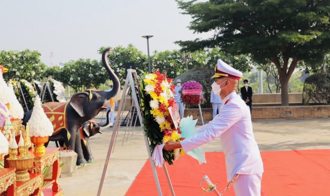 ลำปาง- ถวายความจงรักภักดีและรำลึกถึงพระมหากรุณธิคุณ เนื่องในวันคล้ายวันสวรรคตพระมหากษัตริย์ นักรบยิ่งใหญ่และ กล้าหาญ