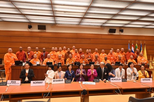 ปทุมธานี คณะสงฆ์ไทยและผู้แทนวัดพระธรรมกายร่วมงานรำลึกวันวิสาขบูชาวันสำคัญของโลก ที่ UN นครเจนีวา ประเทศสวิตเซอร์แลนด์