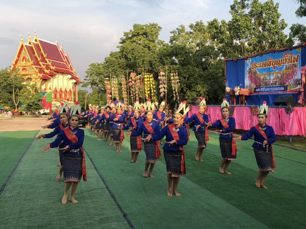 กาฬสินธุ์ชาวตำบลเหนือร่วมสืบสานประเพณีบุญบั้งไฟแห่นางแมวขอฝน