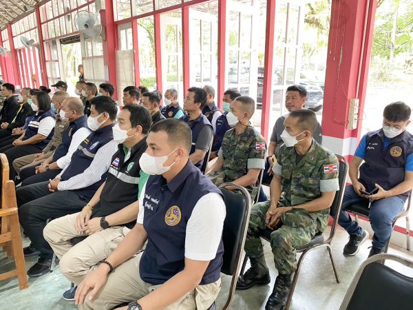 ตราด-ศูนย์ฟื้นฟูสภาพทางสังคมจังหวัดตราดสาขาอําเภอคลองใหญ่ จัดโครงการฝึกอบรม “ช่วยเหลือผู้เสพ/ผู้ติดยาเสพติด” ยึดหลัก “ผู้เสพคือผู้ป่วย” ที่ต้องได้รับการบำบัดรักษาและป้องกันไม่ให้กลุ่มเสี่ยงเข้าไปเป็นเหยื่อยาเสพติด