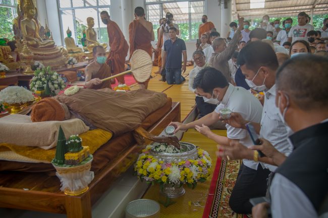 ยโสธร-วัดป่าดงสว่างธรรม เตรียมงาน หลวงปู่แสง จันดะโชโต(ญาณวโร) ละสังขาร อย่างเรียบง่ายตามสั่ง