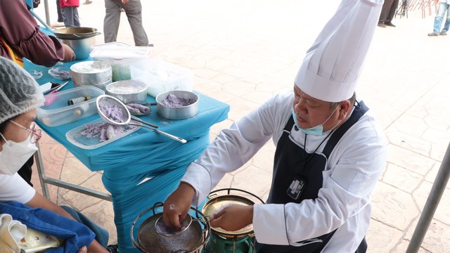 นราธิวาส-เปิดพิกัด ขนมเกสรละอองลำเจียก ขนม 200 ปี อนุรักษ์สืบทอดขนมชาววัง นราธิวาส