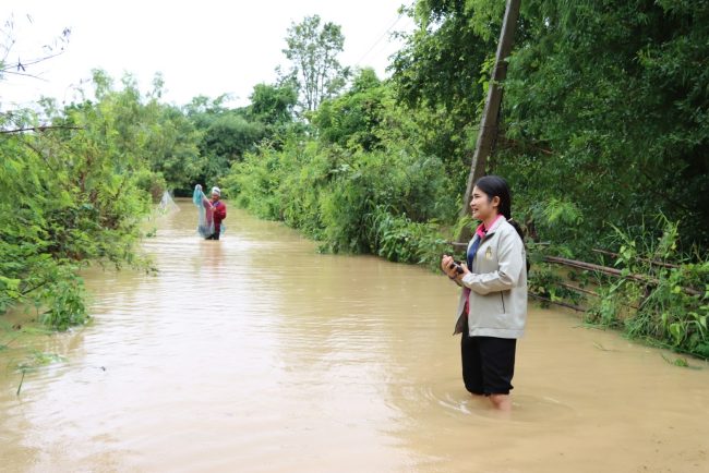 กาฬสินธุ์ฝนถล่มน้ำป่าภูพานเอ่อท่วมบ้าน-ทะลักท่วมนาข้าวฉับพลันเร่งช่วยเหลือ