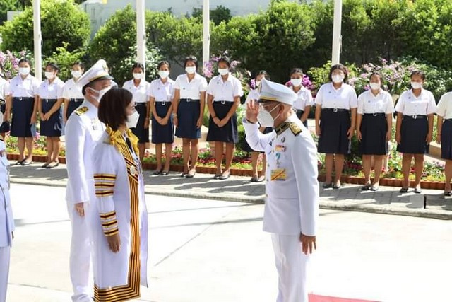 ปทุมธานี พระบาทสมเด็จพระเจ้าอยู่หัว ทรงพระกรุณาโปรดเกล้าฯ ให้ นายเกษม วัฒนชัย องคมนตรี เป็นผู้แทนพระองค์มอบปริญญาบัตรแก่ผู้สำเร็จการศึกษาจากสถาบันการอาชีวศึกษา ประจำปีการศึกษา 2565