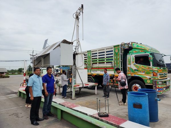 พิจิตร-ชาวนาพิจิตรปลื้มโรงสีรับซื้อข้าวเปลือกราคาพุ่งสูงทะลุเกินหลักหมื่นไปแล้วแนวโน้มข้าวถุงอาจขยับขึ้นตาม