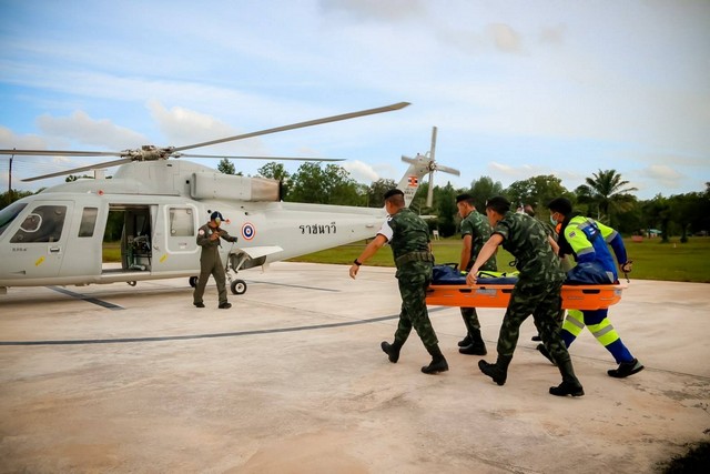 กระบี่-สุดยอดทีม SKY DOCTOR บินด่วนรับผู้ป่วยฉุกเฉิน จากอำเภอคลองท่อม จังหวัดกระบี่ เข้ารับการรักษาเร่งด่วนบินตรงสู่จังหวัดภูเก็ต