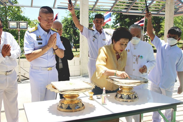 พิธีประดิษฐานแผ่นศิลาฤกษ์ สร้างอาคารหมอพร เรียนรู้เรื่องสมุนไพรและยาไทย