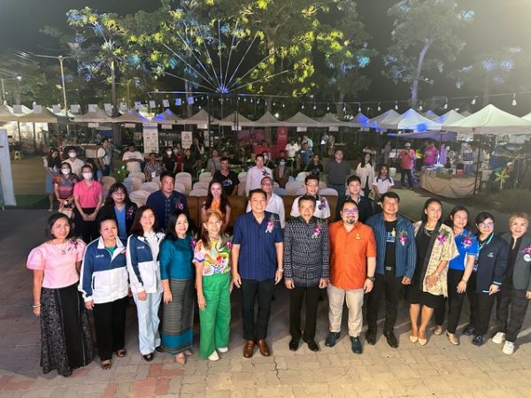 By สสว. “น้องมะเฟือง ชวนช้อปของดี SME ทั่วไทย” ภายใต้โครงการสนับสนุนและส่งเสริมผู้ประกอบการเศรษฐกิจฐานราก วิสาหกิจชุมชนและรายย่อย เพื่อการเข้าถึงโอกาสทางการตลาดและช่องทางการตลาด กิจกรรมส่งเสริมทางการตลาด ผ่านงานแสดงสินค้า Physical Market