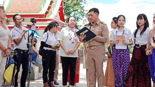 พิษณุโลก-คณะ Autoreizen-Car Challenge-Buitengewoon avontuur จากประเทศเบลเยียมและประเทศเนเธอร์แลนด์ เยือนจังหวัดพิษณุโลก