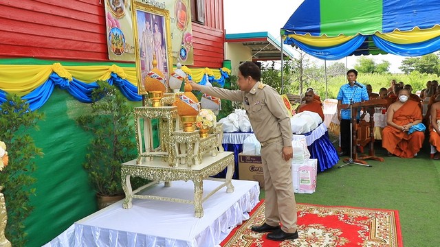 ลพบุรี-พระพรหมกวี เจ้าคณะภาค 3 มอบบ้านตามโครงการสังฆประชานุเคราะห์เฉลิมพระเกียรติพระบาทสมเด็จพระเจ้าอยู่หัว ฯ เพื่อช่วยเหลือชาวบ้านที่ยากจนและยกระดับความเป็นอยู่ให้ดีขึ้น