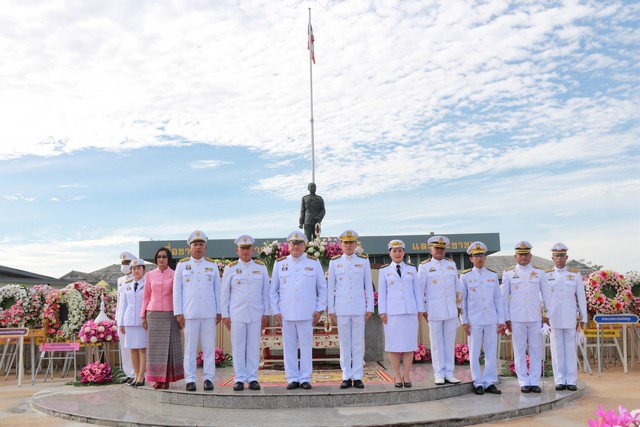 สตูล จัดพิธีวางพวงมาลา เพื่อน้อมรำลึกในพระมหากรุณาธิคุณ เนื่องในวันคล้ายวันสวรรคต พระบาทสมเด็จพระจุลจอมเกล้าเจ้าอยู่หัว “วันปิยมหาราช” ประจำปี 2566