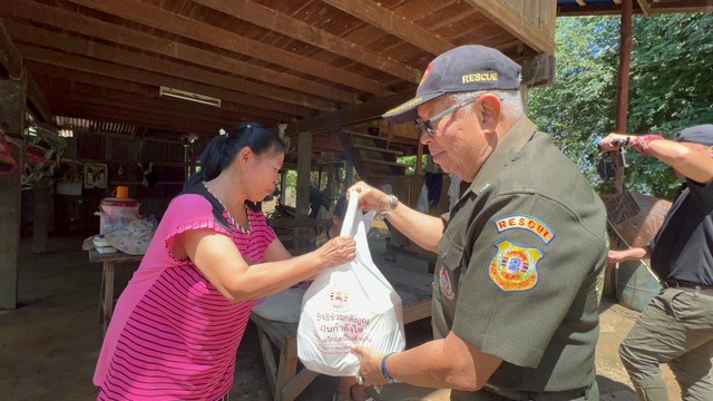 มูลนิธิร่วมกตัญญู“เป็นกำลังใจ ให้ทั้ง ผู้ประสบภัย และ จนท.อาสามัคร ทุกคน ทุกหน่วยงาน …